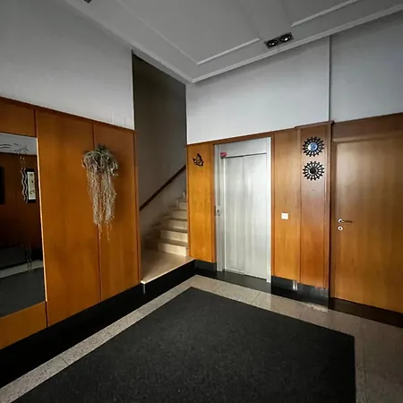 Novo No Centro De Apartmán Lalín